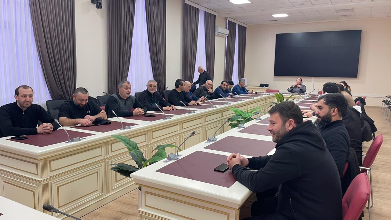 В Дербенте прошло совещание с участием спортивных тренеров и учителей физической культуры